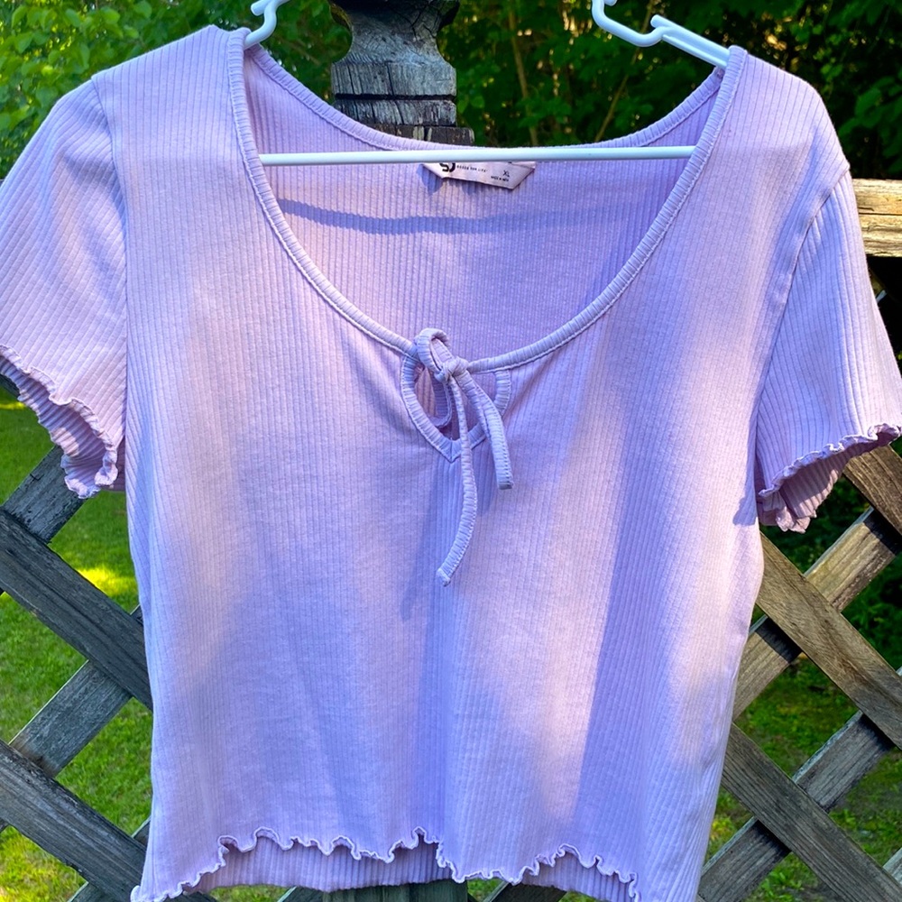 Cute Kohls brand crop tops Size XL (Pink) and L (Maroon) bundle